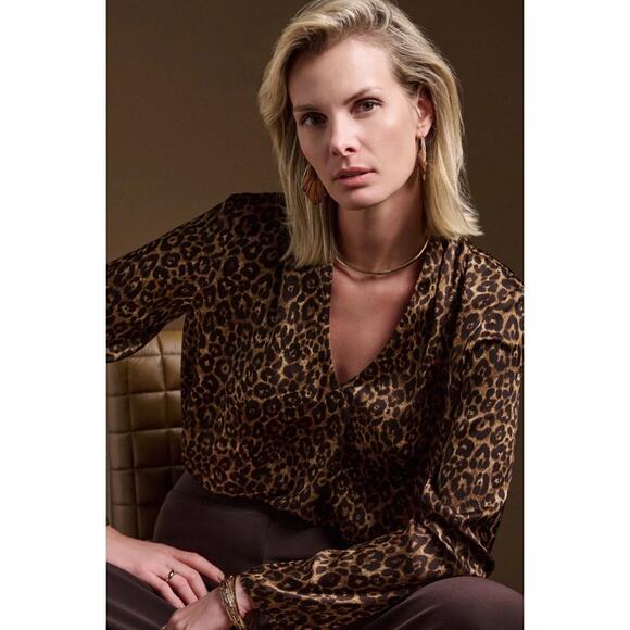 NWT Joseph Ribkoff Beige/Black Satin Animal Print Top Size 8 Style 244253 - Picture 3 of 10